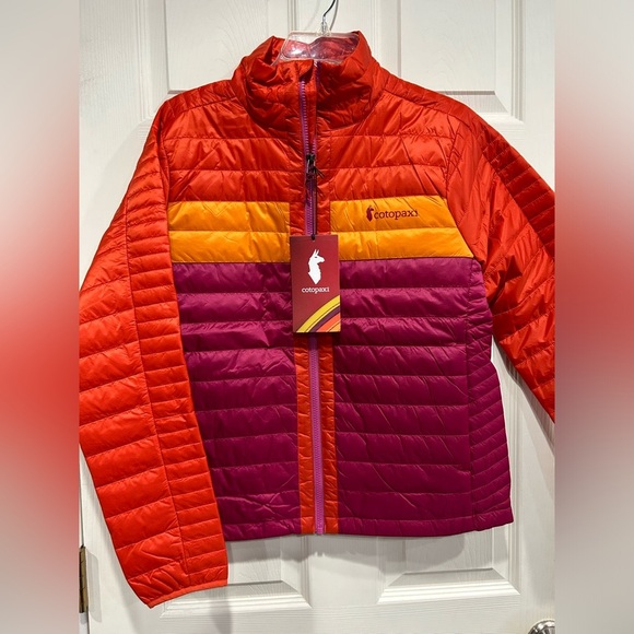 Cotopaxi Women’s Medium Capa Insulated Puffer Jacket NWT Canyon Raspberry Pink - Picture 1 of 14